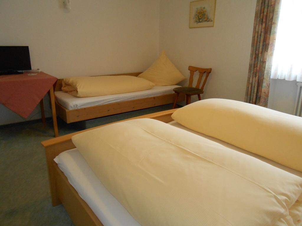 Landgasthof Schutzen Hotel Tengen Phòng bức ảnh