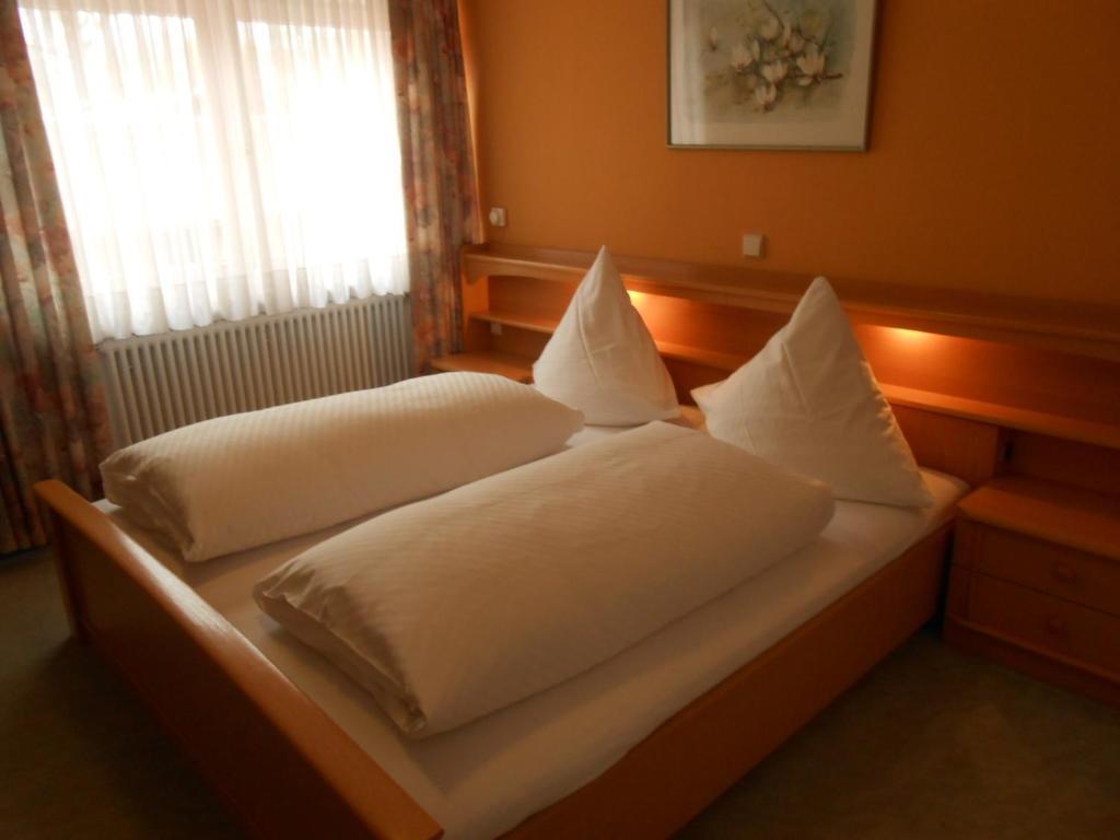 Landgasthof Schutzen Hotel Tengen Phòng bức ảnh