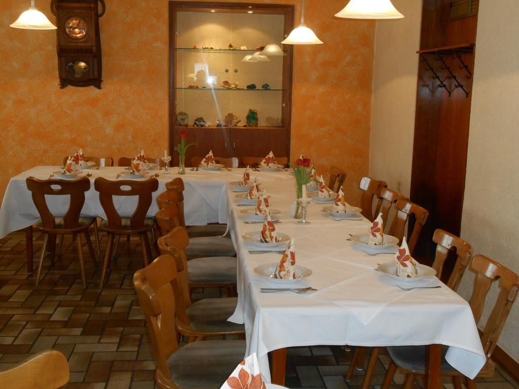 Landgasthof Schutzen Hotel Tengen Ngoại thất bức ảnh